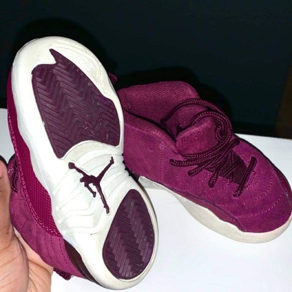 Shoes - Picture 2 of 2